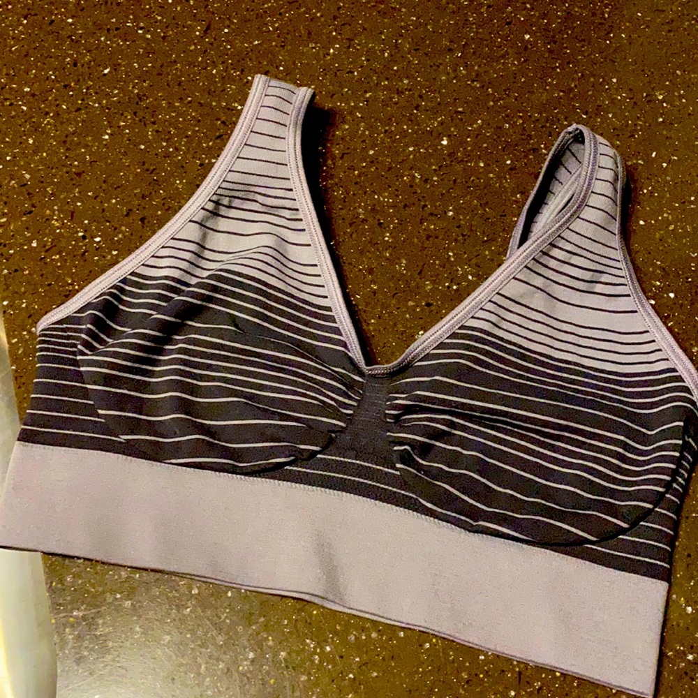 Brand new women’s athletic bra